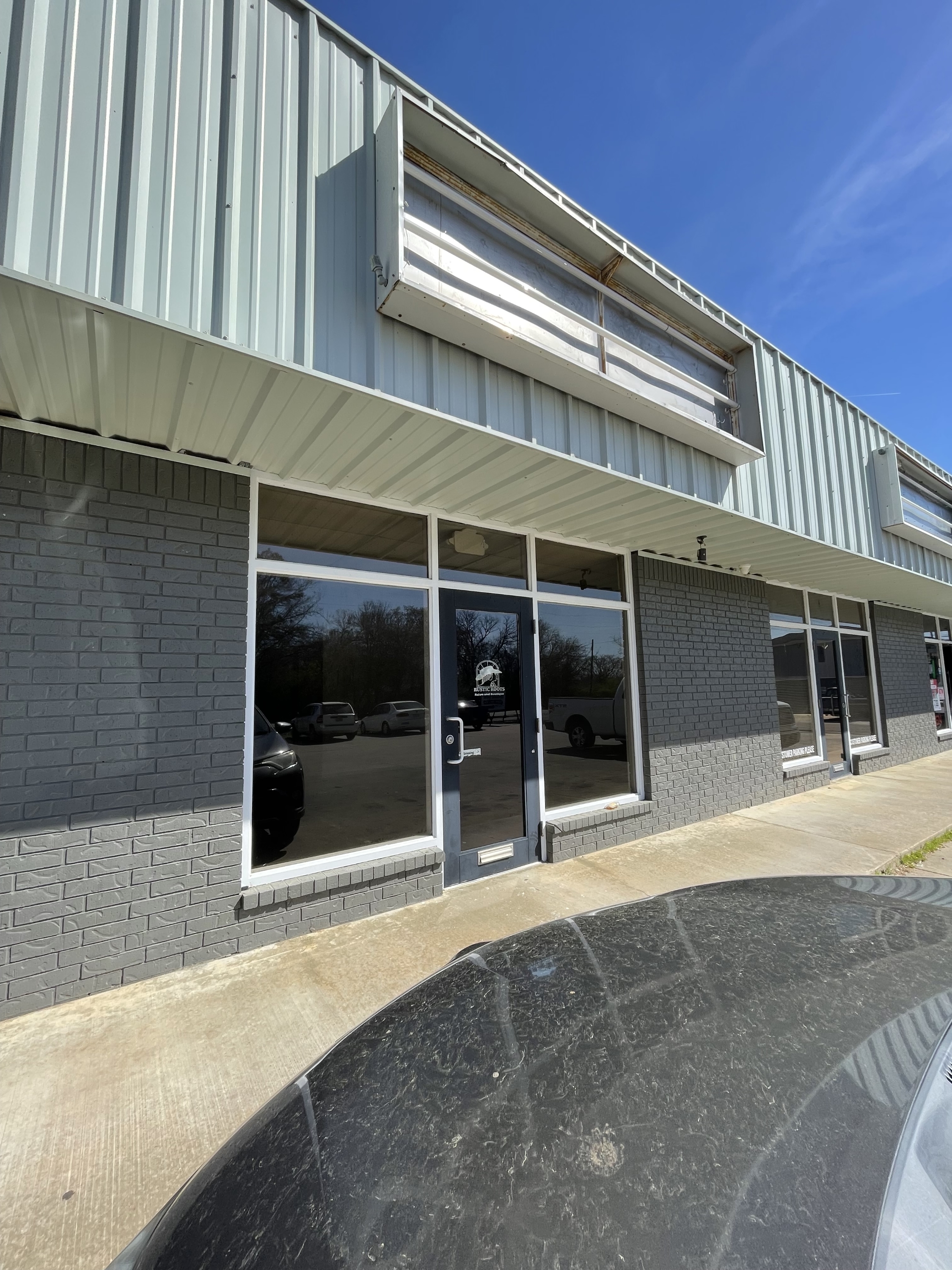 705 S Roland Road - 4